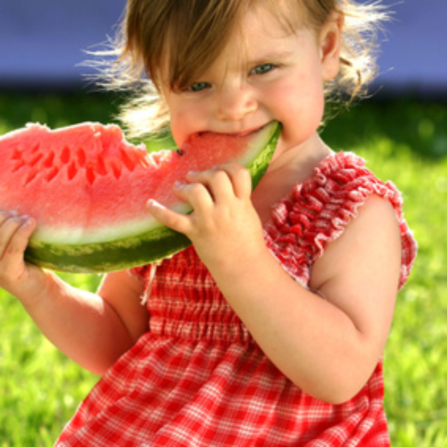 Eating watermelon. Девушка с арбузом. Дети летом Арбуз. Watermelon eating Competition.